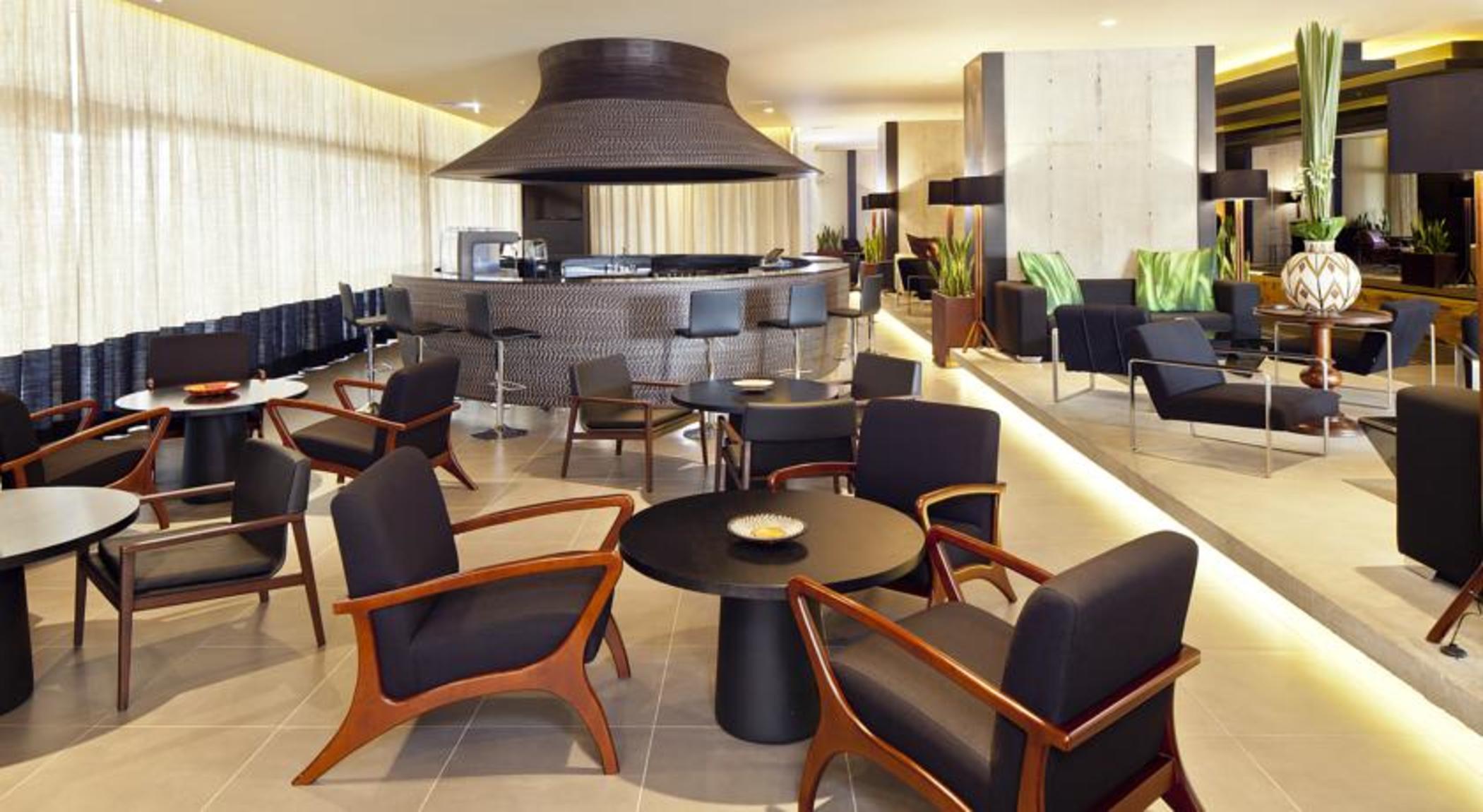 Movich Buro 26 Hotel Bogota Exterior photo The lounge at the airport