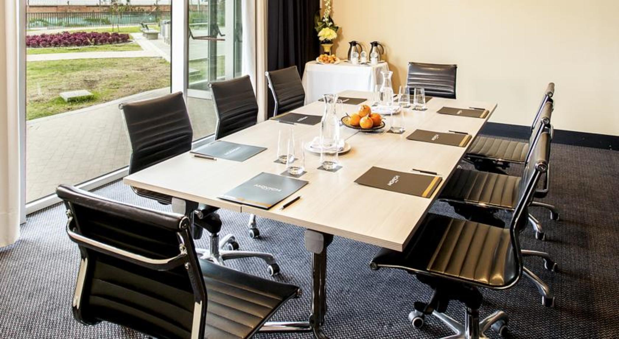 Movich Buro 26 Hotel Bogota Exterior photo Meeting room