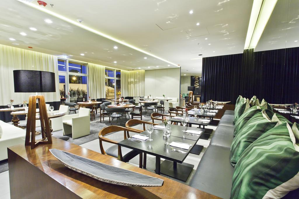 Movich Buro 26 Hotel Bogota Exterior photo The interior of the lounge