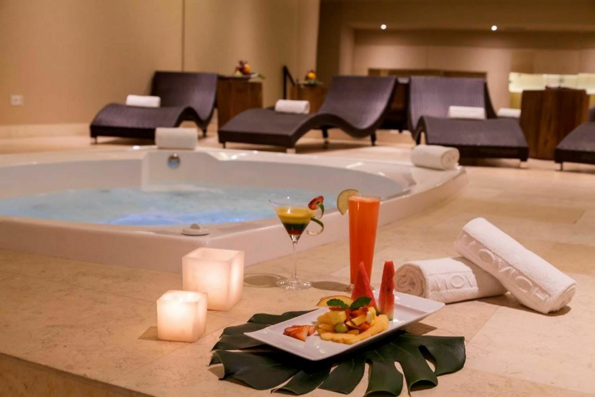 Movich Buro 26 Hotel Bogota Exterior photo Spa at the Hilton San Francisco